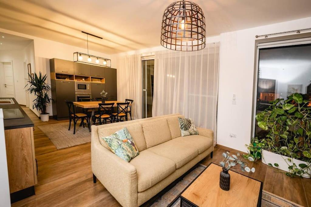 Апартаменты Luxurious & Stylish Penthouse With Private Pool Мсида Экстерьер фото